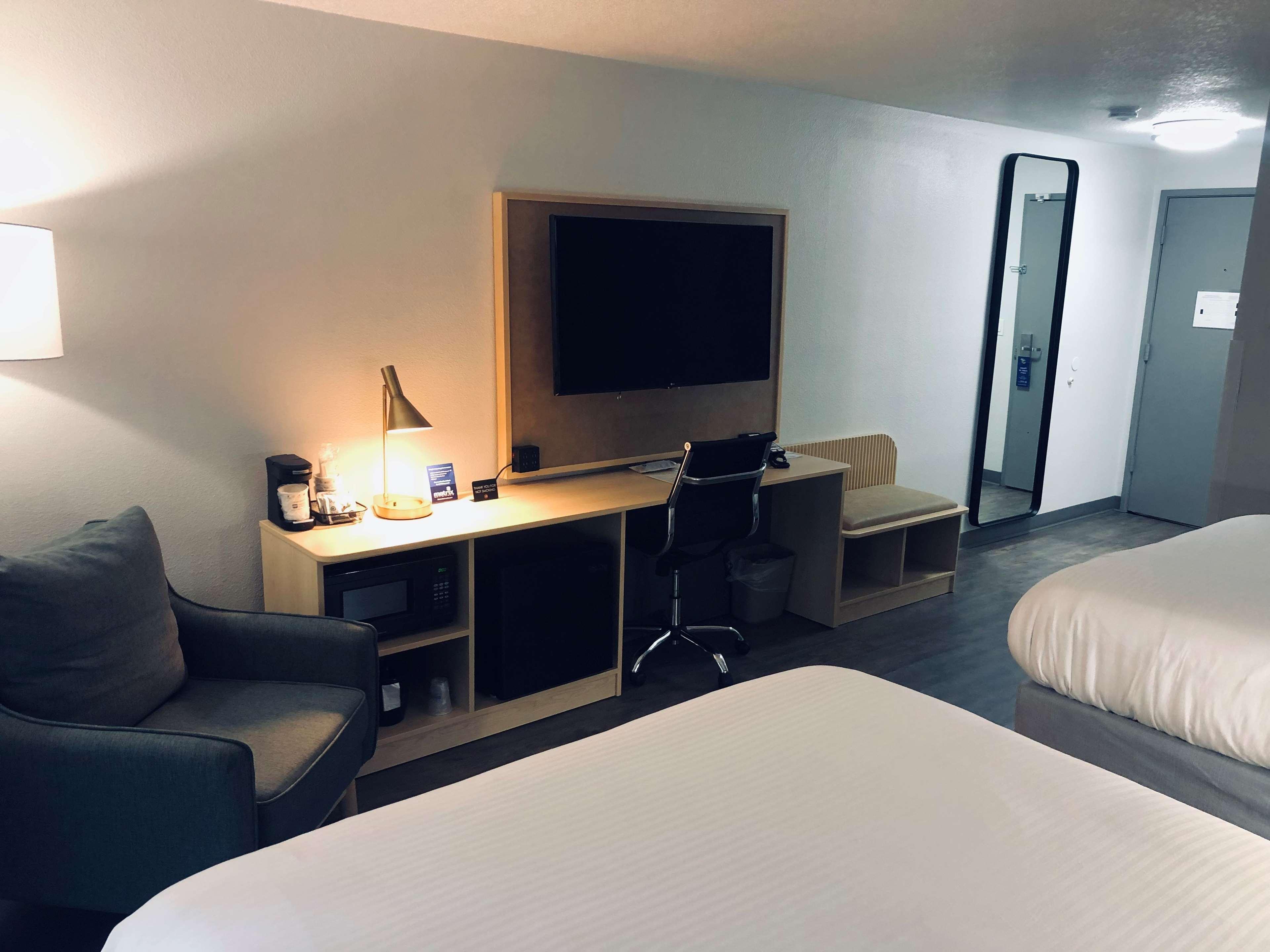 Best Western Portland West Beaverton Екстериор снимка
