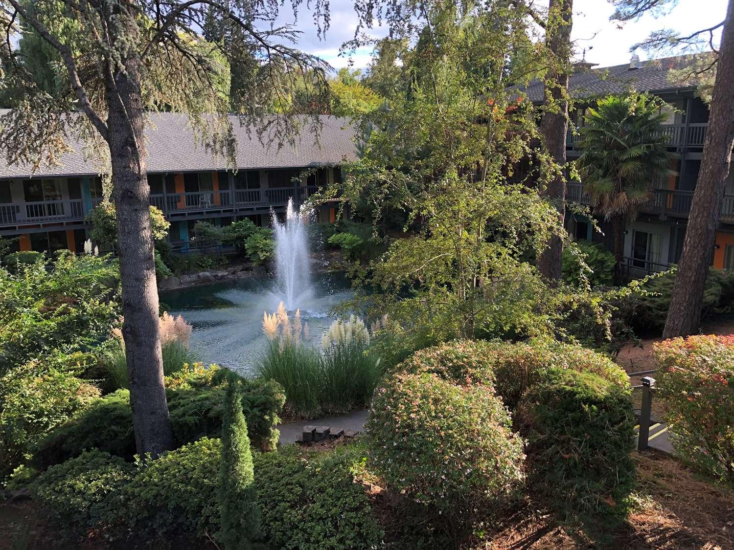 Best Western Portland West Beaverton Екстериор снимка