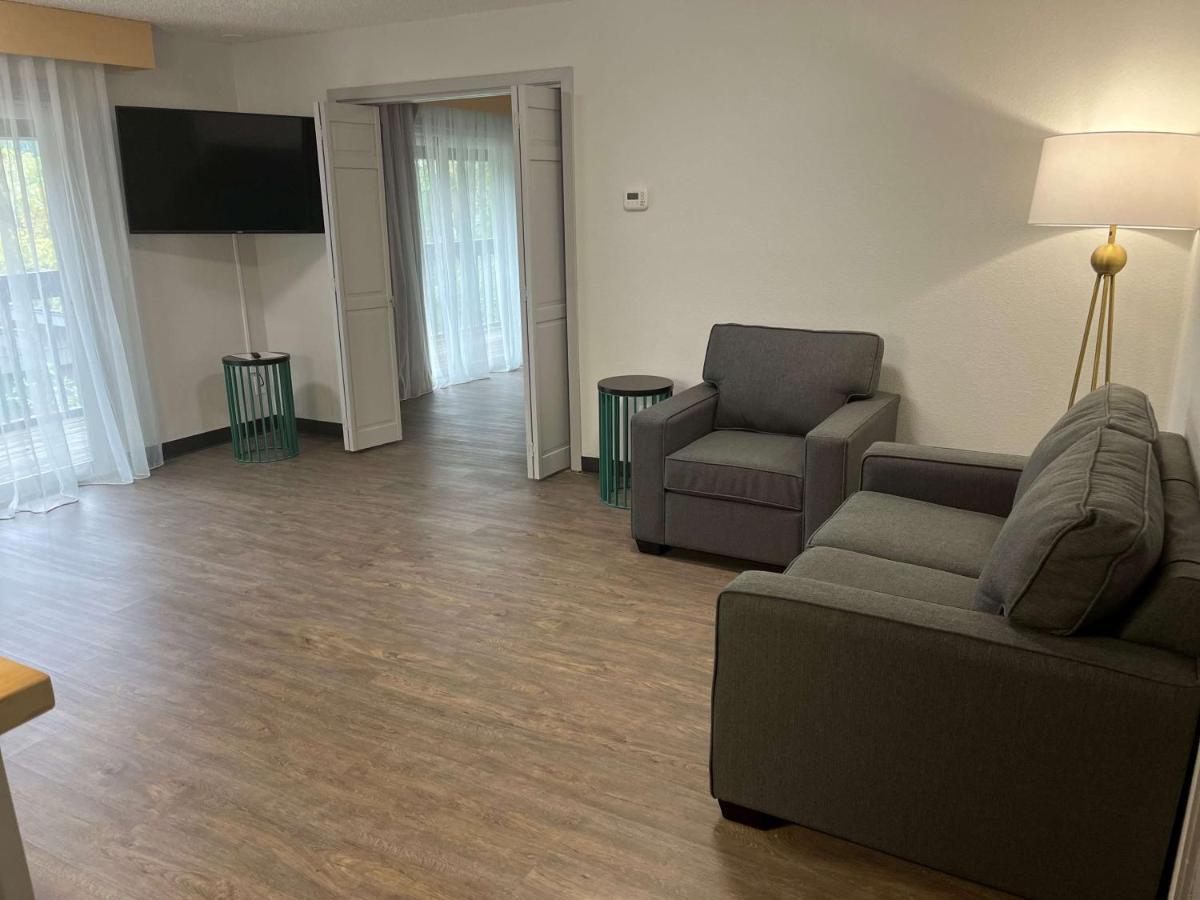 Best Western Portland West Beaverton Екстериор снимка